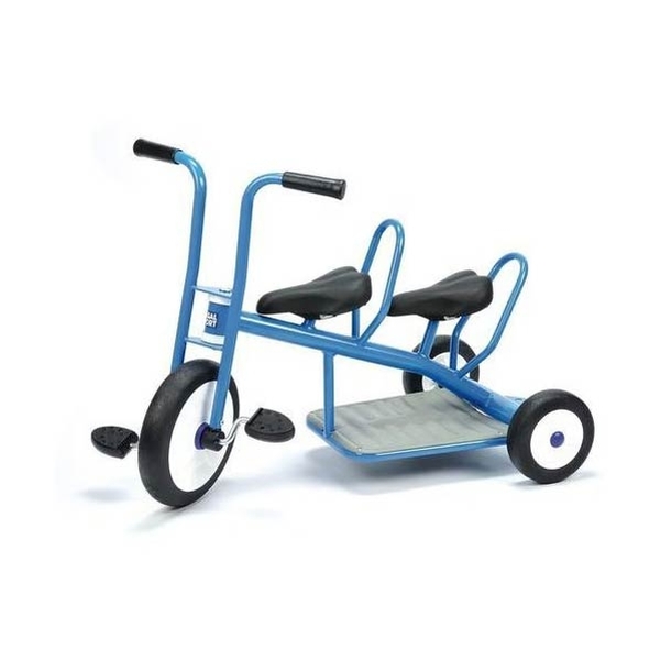 Tricycle tandem intensif bi-place avec repose-pied supportant 2 enfants