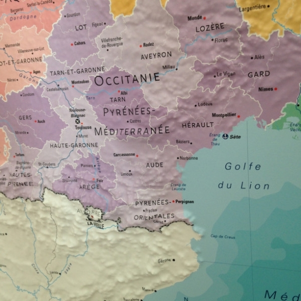 Carte de France administrative en relief - Vignette 3