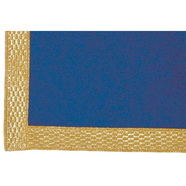 Tapis de table bleu avec galon doré