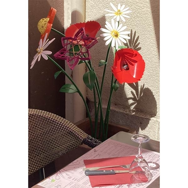 Décor JARDINIERE 7 FLEURS 3D 80 cm - Vignette 2