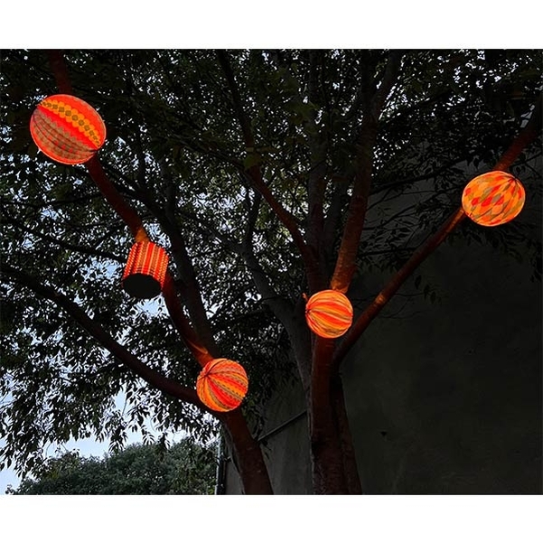 Lot de 12 lampions boules tricolores - Diam. 22 cm - Vignette 2