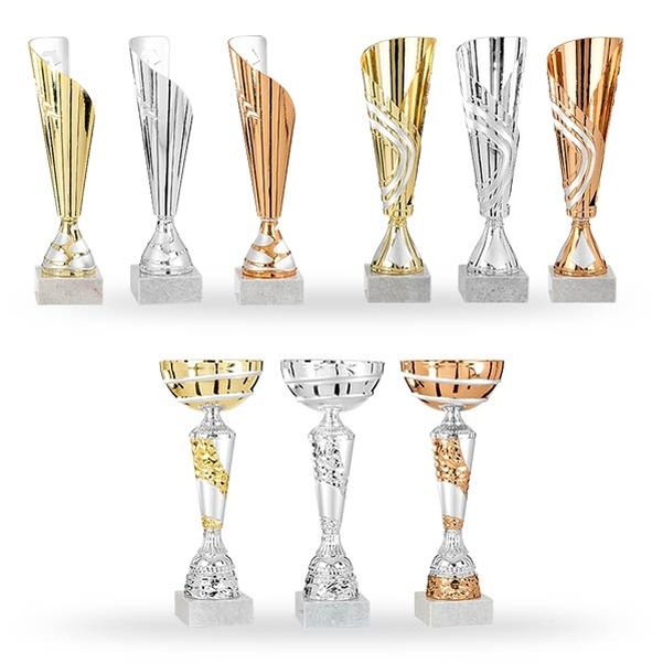 Lot de 9 coupes Trio