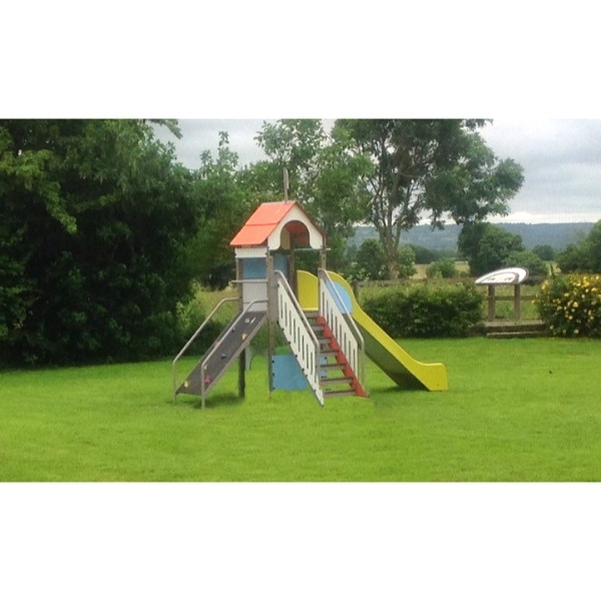 Structure de jeux Le châtelet - Vignette 2
